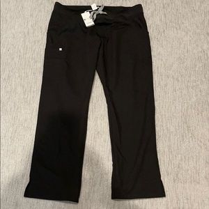 Figs black kade cargo pant. XL